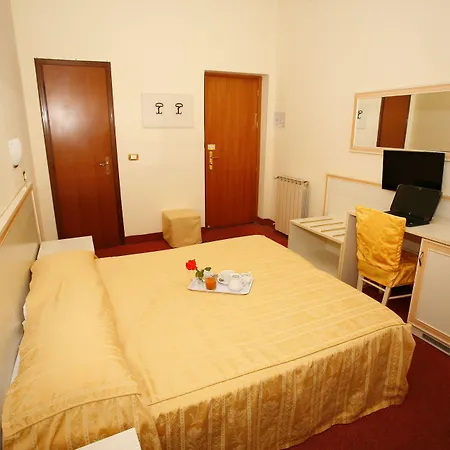 アドラー ミラノ